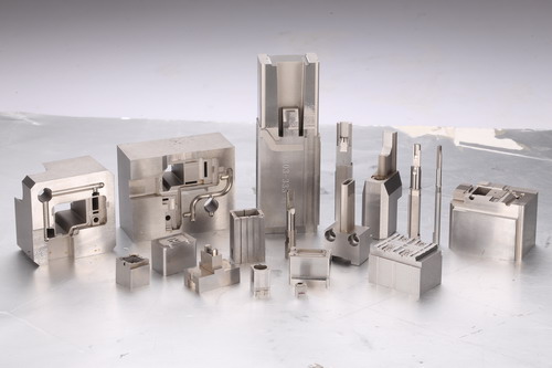 Mold components making